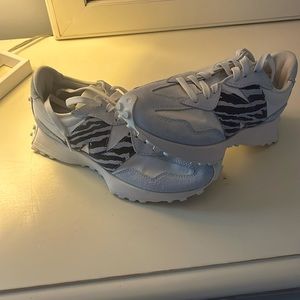 New balance 327 sneakers